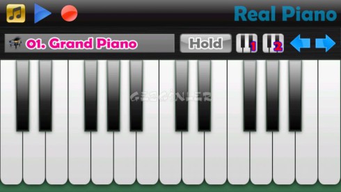 Пианино ONE Smart Piano обучает без учителя
